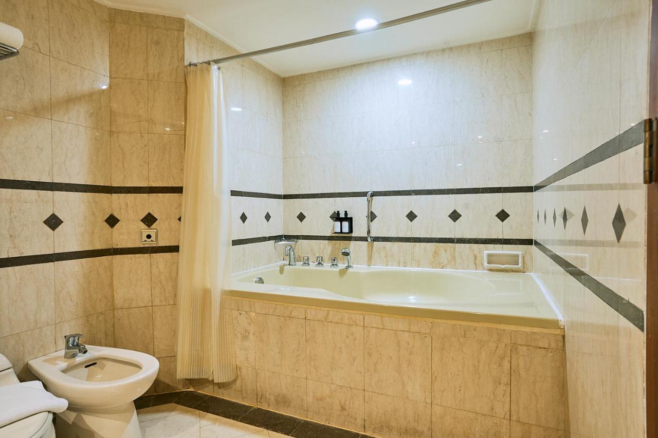 Horison Ultima Menteng Jakarta Exterior photo